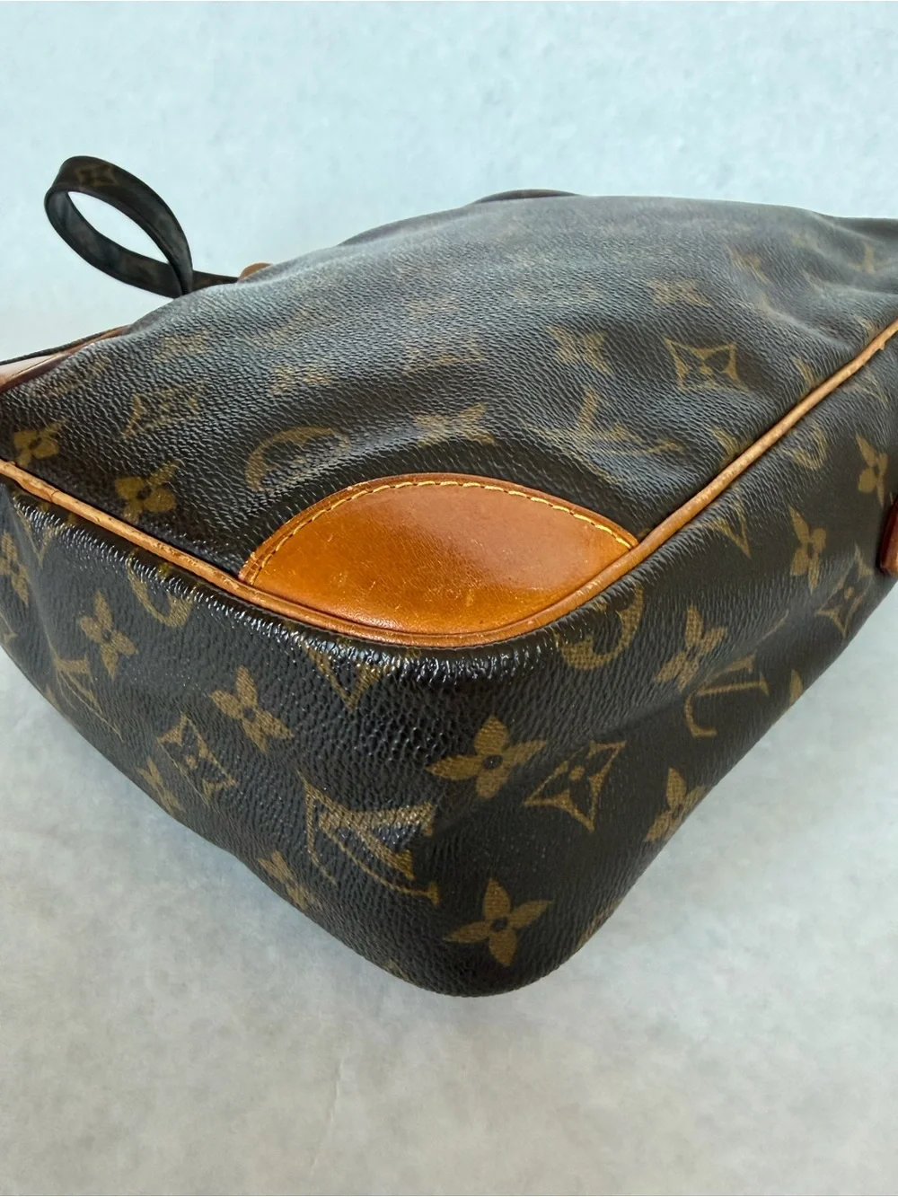 Vintage Louis Vuitton Danube GM Monogram Crossbody Messenger Bag